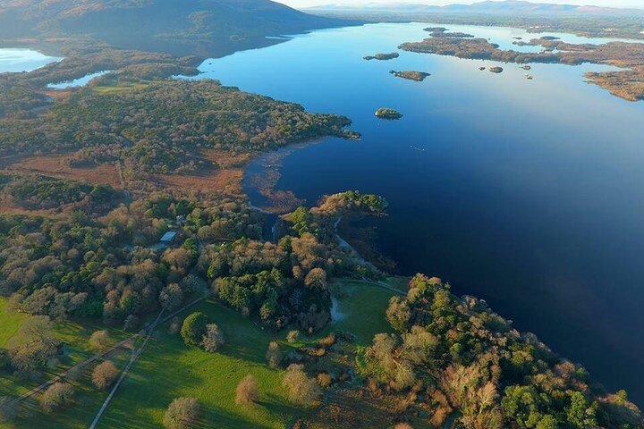 Privéboottocht door de meren van Killarney