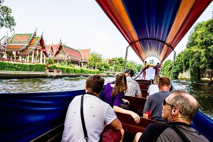 Tour privado: Wat Pho, Temple of Dawn y Canal Tour