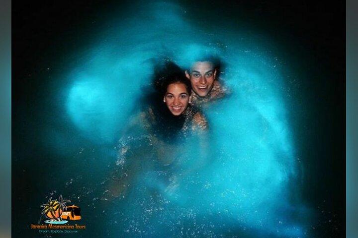 Luminous Lagoon (Glistening Waters) og Rose Great House Haunted Night Tour