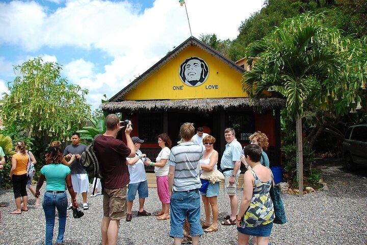 Lieu de naissance de Bob Marley, visite de Nine Miles au départ d'Ocho Rios