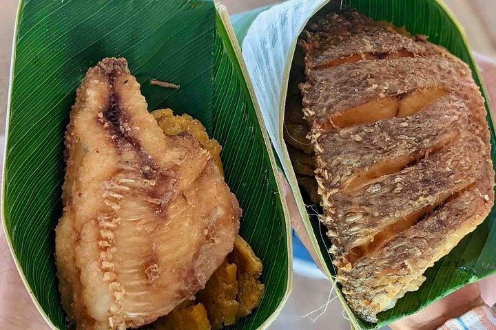 エンベラ ビレッジ デイ ツアー、チャグレス川と滝 + ランチ、フルーツ、水