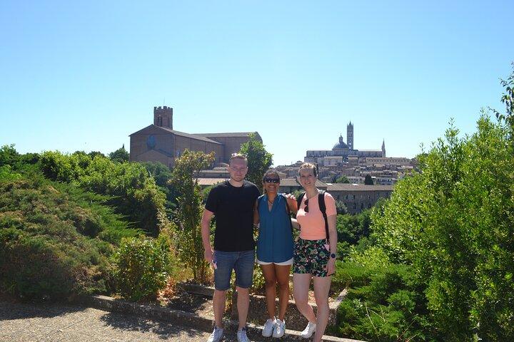 Siena walking tour with Gelato & Prosecco