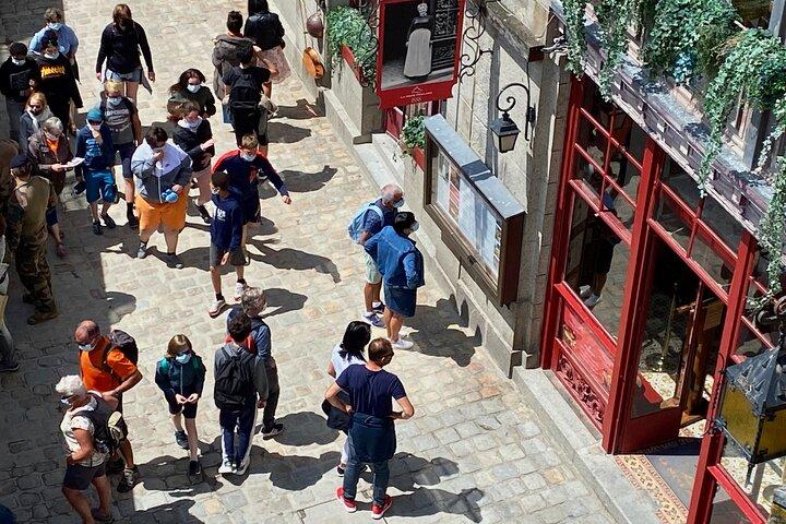 Mont Saint-Michel Small-group by Minivan from Paris with Calvados