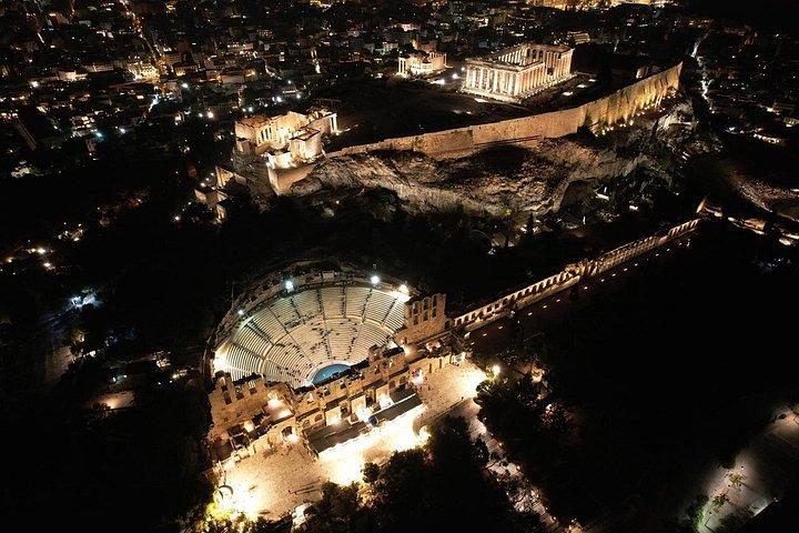 Athens at Night Small-Group Walking Tour med middag