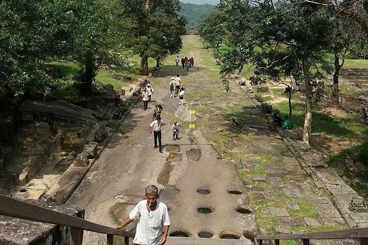 Angkor Wat Highlights Full-Day Tour