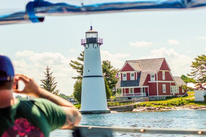 Visite des îles, des phares et des châteaux sur le fleuve Saint-Laurent