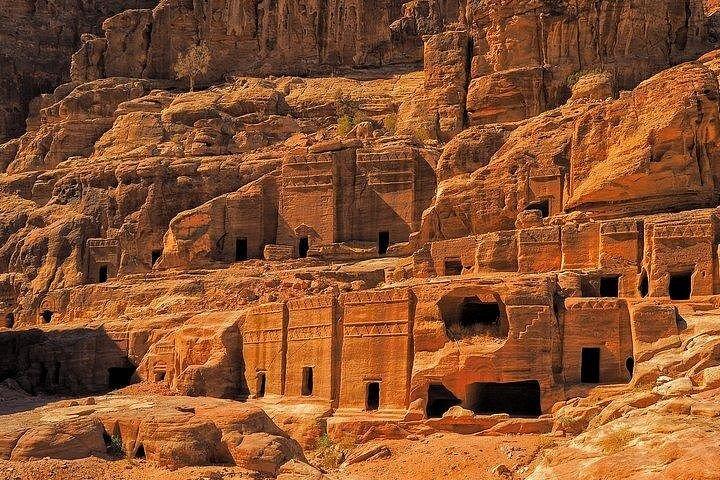 5-デイヨルダン＆エルサレムツアー：ペトラ、死海＆聖地旅行