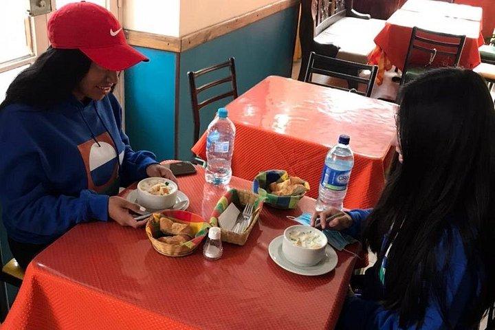 ボゴタ観光：モンセラーテ、食事、シティウォーク＆ボテロ博物館