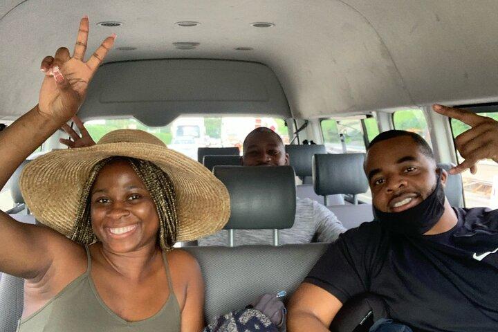 Shuttle & transfer rides to Jaco beach