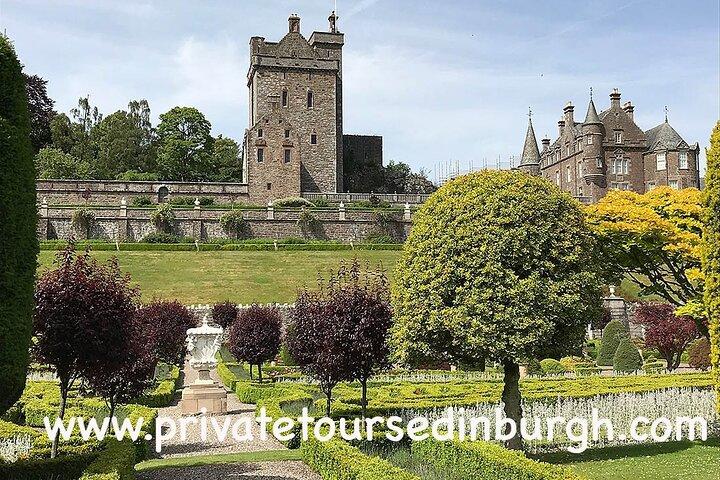 Excursão de um dia ao Outlander em Lallybroch, excursão em grupo pequeno em Versalhes