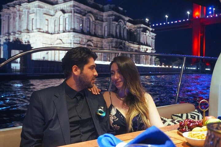 Bosphorus Dinner / Lunch Cruise - Private and Customizable
