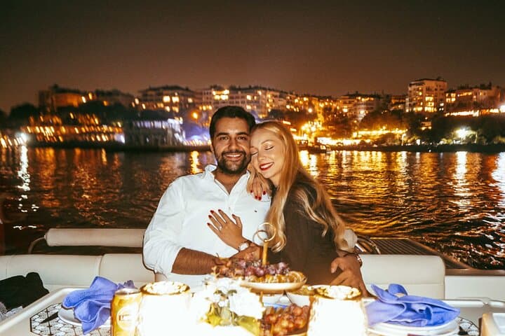 Bosphorus Dinner / Lunch Cruise - Private and Customizable