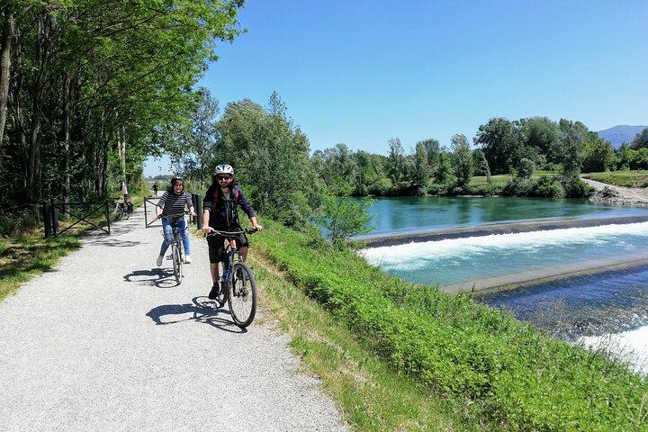 ルッカからピサまでのガイドなし自転車ツアー
