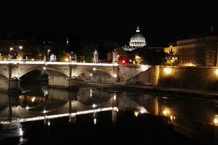 Tour durch Rom bei Nacht