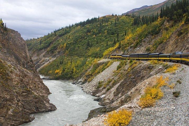 アラスカ鉄道 フェアバンクスからデナリへ 片道