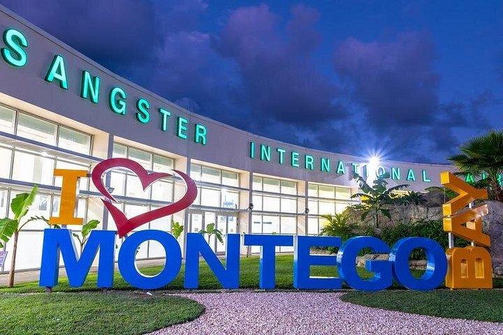 ハイアットジーヴァローズホールプライベートエアポートトランスファー