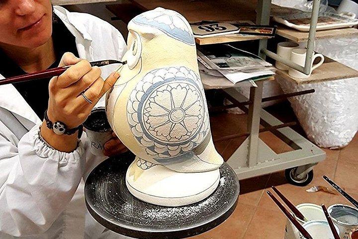 トスカーナの芸術陶磁器研究所へのプライベート ツアー