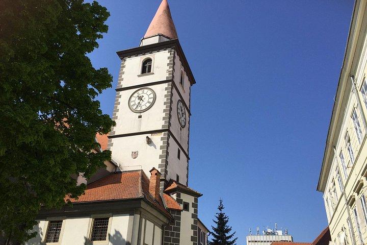 VarazdinTown & Trakoscan Castle, Small Guided Group from Zagreb