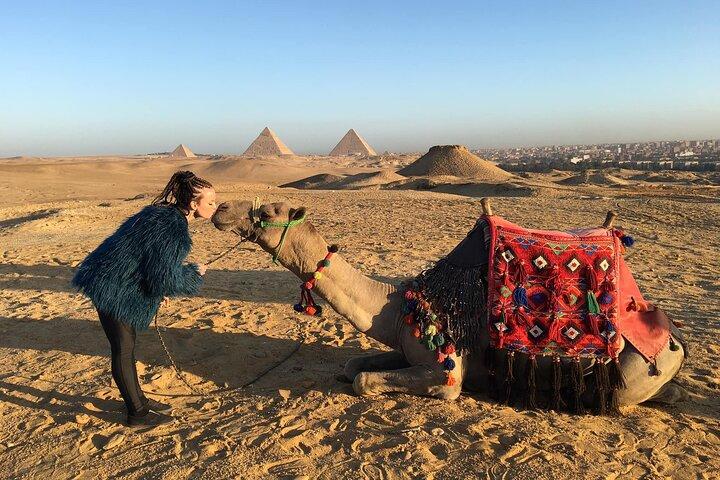 Tour a las pirámides y la esfinge de Giza con paseo en camello