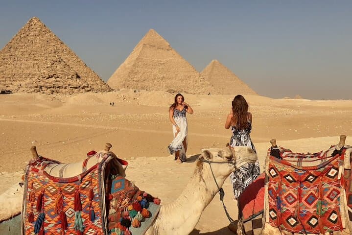 Private All INC-Pyramids,Camel(1 HOUR)Egyptian Museum,Flucca,Coptic Cairo& Lunch