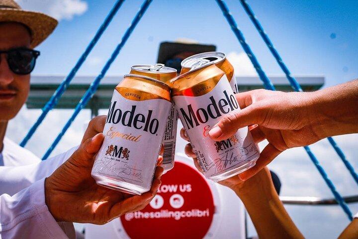Laguna Bacalar での 6 時間のディープ ナビゲーション: セノーテ、島々、ストロマトライト。
