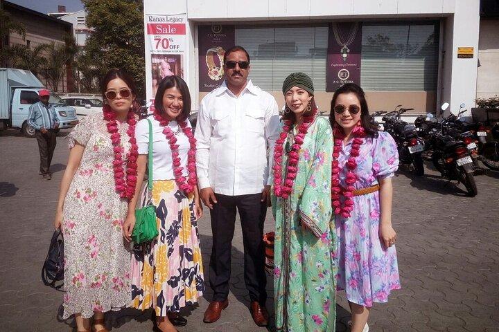 Trasferimento dall'aeroporto privato: - Dall'aeroporto internazionale di Jaipur all'hotel