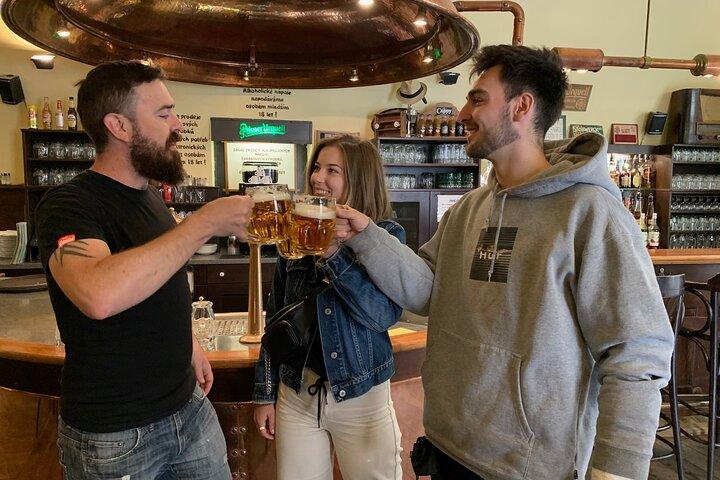 Visite du pub historique de Prague avec boissons incluses