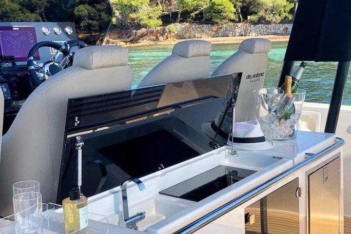 ミコノス島の真新しい豪華ヨットでのプライベート 5 時間クルーズ (Para Voce)