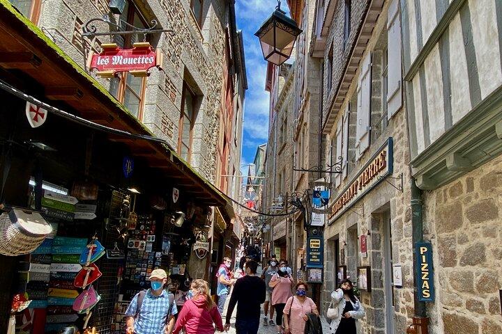Excursion privée au Mont Saint-Michel au départ de Paris Dégustation de Calvados