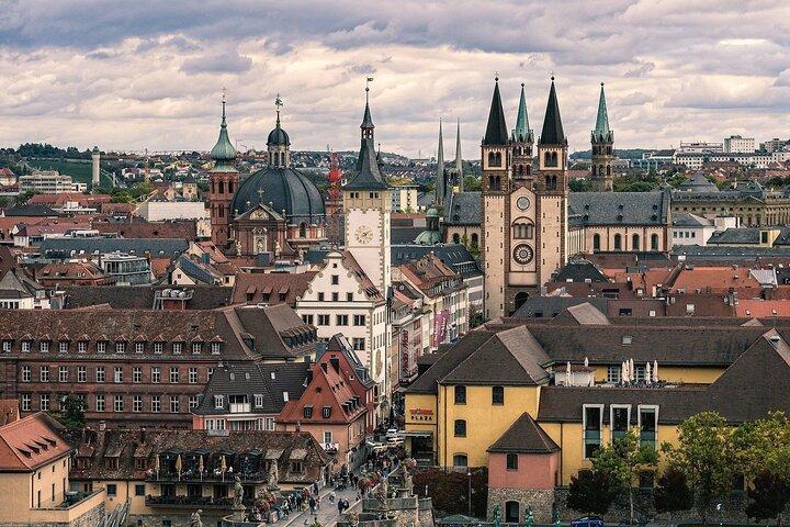 Tour privato a piedi di Würzburg con una guida professionale