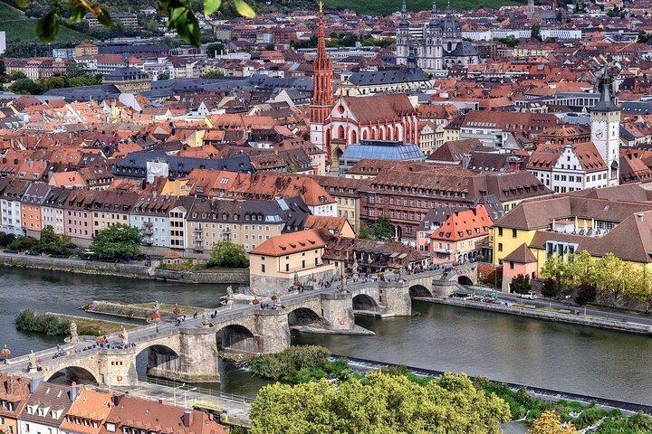 Tour privato a piedi di Würzburg con una guida professionale