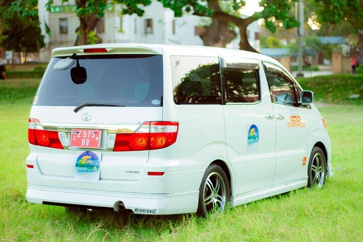Transfert privé de l'aéroport de Zanzibar à Bwejuu