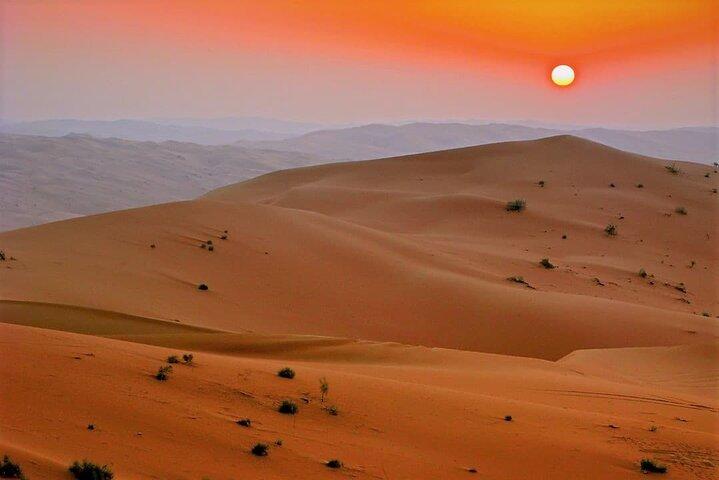 Pernottamento nel deserto con cena barbecue e colazione