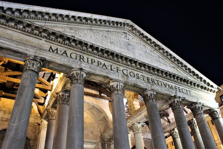 Rome's Iconic Temple: Pantheon Audio Guided Tour with Fast Access