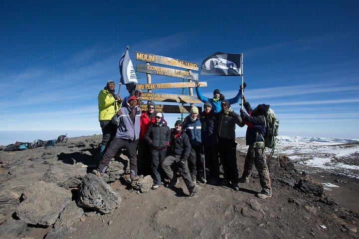 アルーシャからの 7 日間のマチャメ キリマンジャロ サミット ツアー