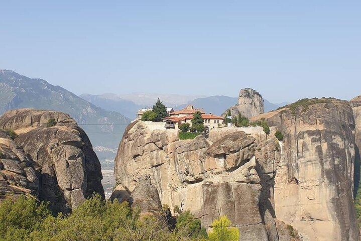The Extraordinary Suspended Rocks, Meteora dans une excursion d'une journée