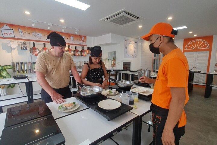 Cozinhe seus próprios pratos tailandeses do zero em Phuket