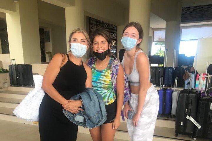 Zona Hotelera CUNからカンクン空港までのプライベート交通