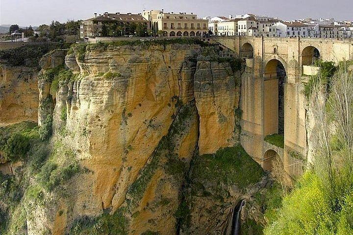 Privat rundvisning i Ronda og Setenil de Las Bodegas