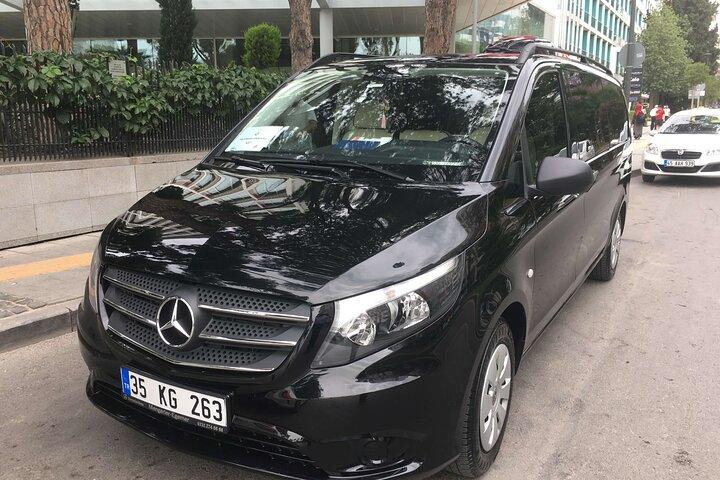 Private Transfer from Istanbul Airport or SAW to City Center