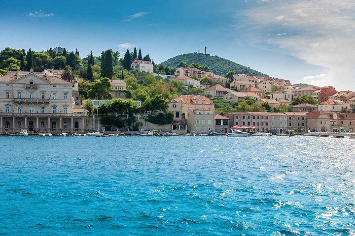 Private Transfer from Split to Dubrovnik with 2-Hour Sightseeing