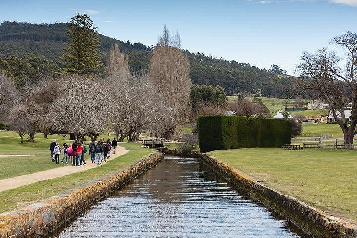ハーバー クルーズとタスマン国立公園を巡るポート アーサー 1 日ガイド付きツアー