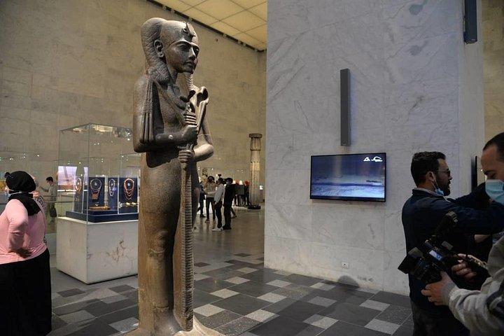 国立エジプト文明博物館、シタデル、バザールへのカイロ ツアー
