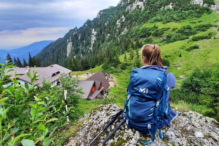 Caminhada privada de um dia de Brasov a Malaiesti Cottage