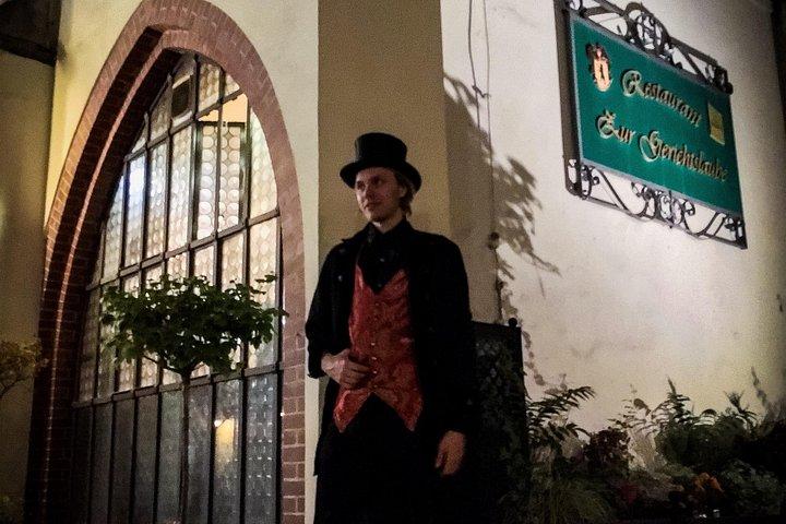 Gruseltour Berlin Haunted Ghost Walk 90-minute in German