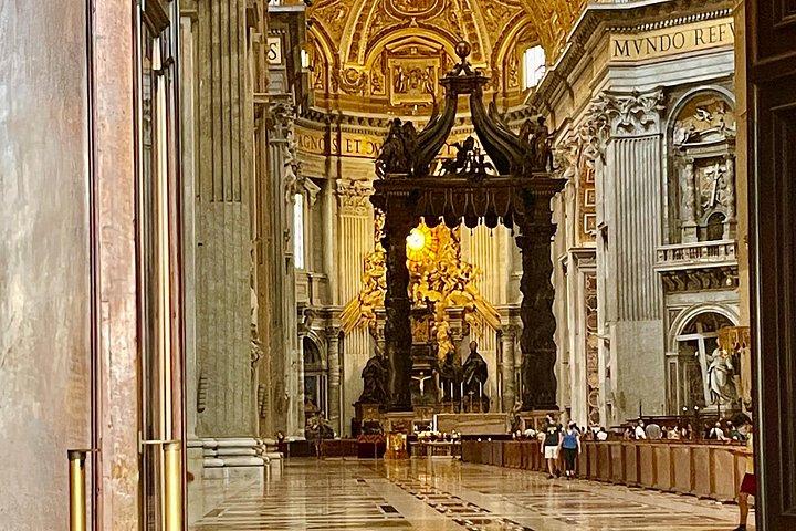 ローマのサンピエトロ大聖堂、大聖堂、洞窟の午前のプライベート ツアー