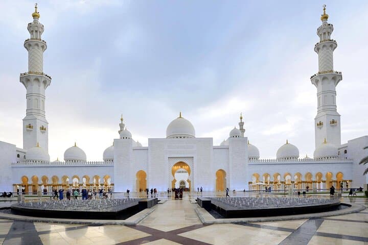 Abu Dhabi City Tour From Dubai With Hotel Pickup