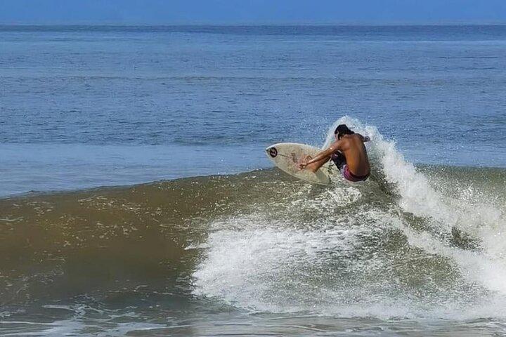 Surf lessons in Puerto Vallarta and Nayarit