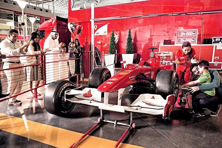 Mesquita de Abu Dhabi e Ferrari World de Dubai