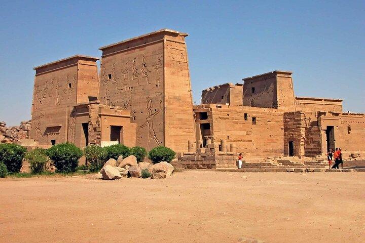 Sightseeing-Tour nach Assuan von Luxor